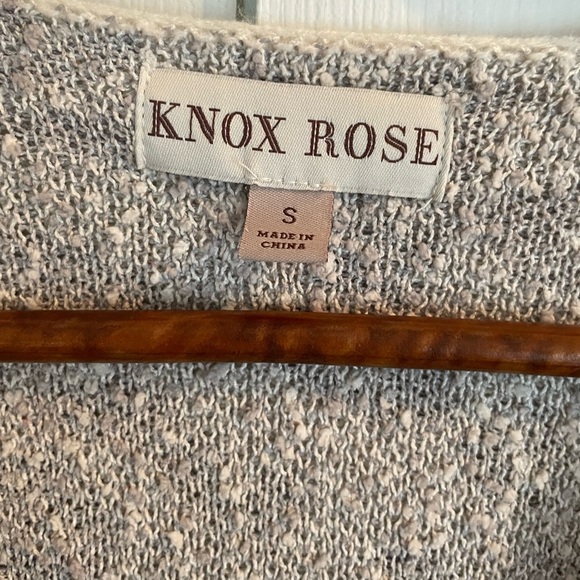 Knox Rose Leopard Print V-neck Sweater Cream Gray Small - Picture 4 of 11